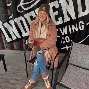 Meet your Posher, Emily